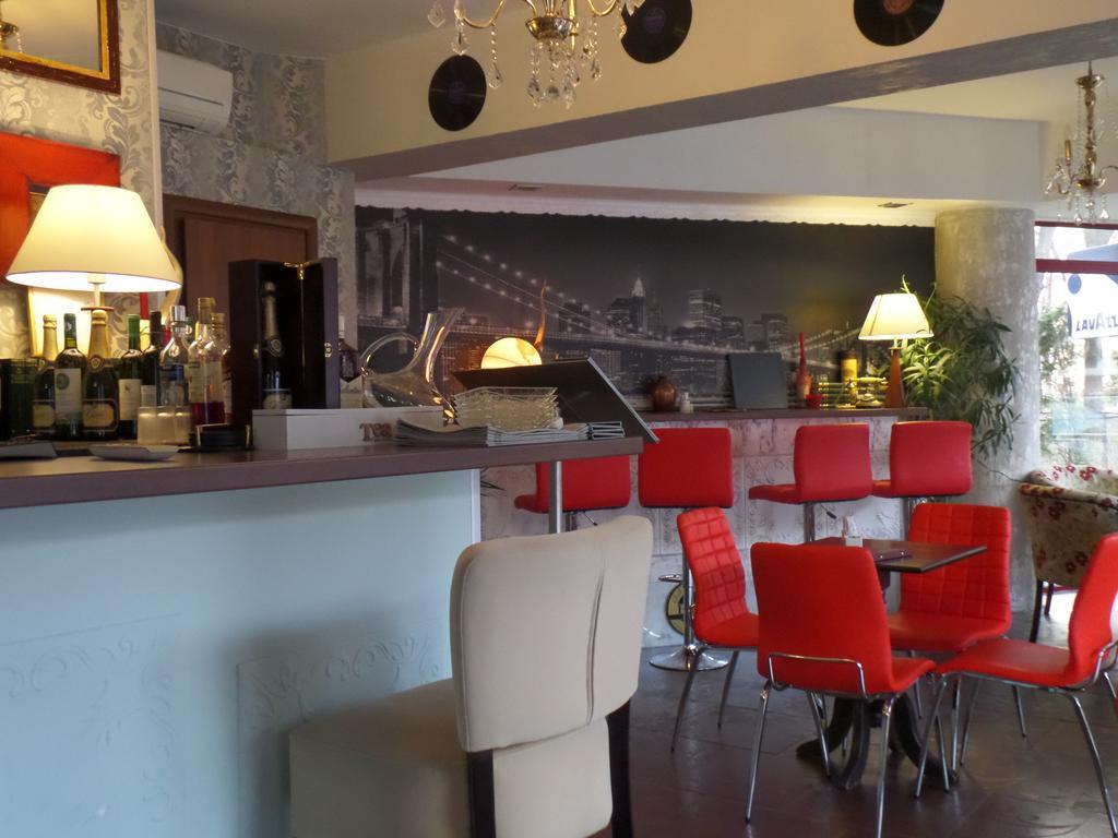 Hotel Ss Residence Unirii Bucharest Luaran gambar